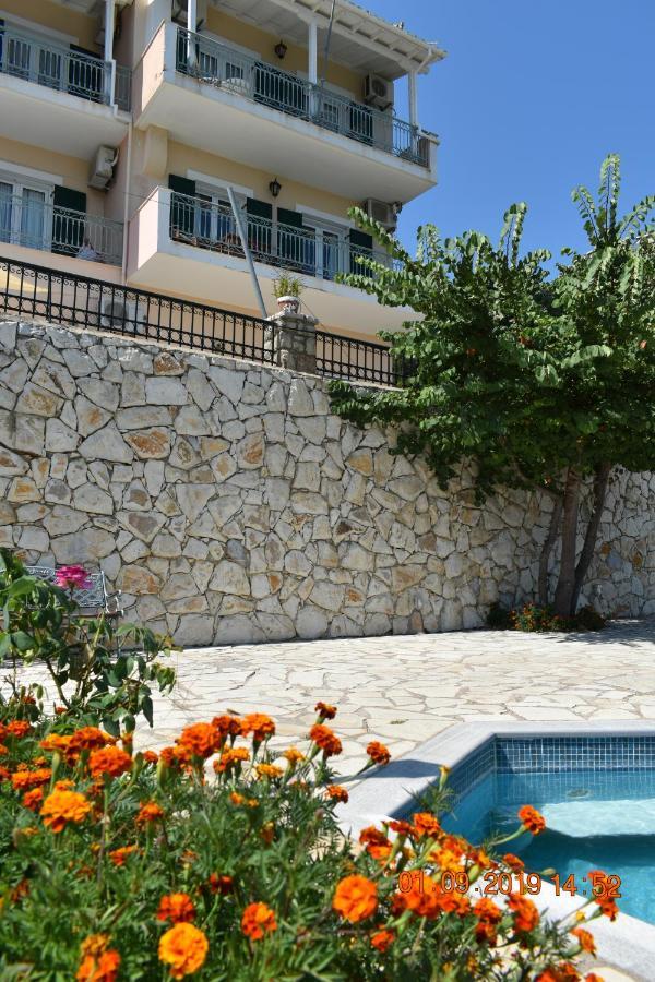 Estate Dafnopanagia Villa Magda Asprogerakata Exterior photo